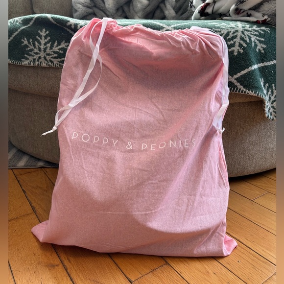 Poppy & Peonies Daily Tote - Picture 3 of 9